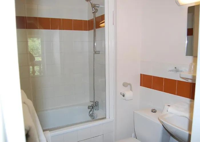 Le Terminus Des Pelerins 2*