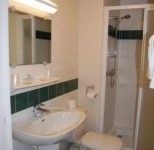 Hotel Le Terminus Des Pelerins